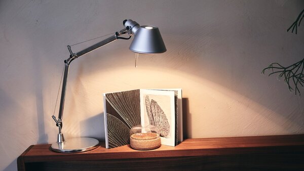 Artemide stolní lampa Tolomeo Micro Gold E14 max 6 W zlatá