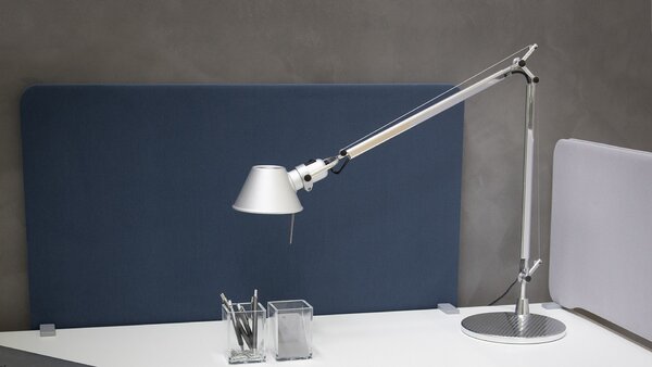 Artemide stolní LED lampa Tolomeo 10 W 3000K stmívatelná s čidlem přítomnosti bez podstavce