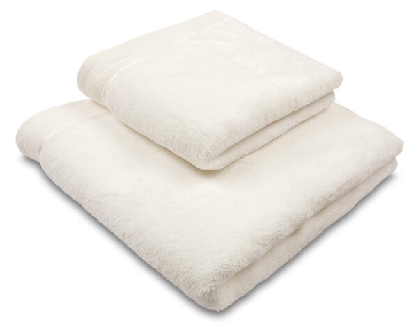 Jednobarevný froté ručník z extra jemné bavlny (mikrobavlny). Barva ručníku je smetanová. Rozměr ručníku 50x100 cm. Plošná hmotnost 450 g/m2. Praní na 60°C