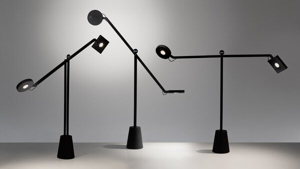 Artemide stolní LED lampa Equilibrist 12 W 3000K Design Collection