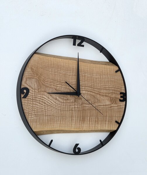 Dřevěné hodiny -45cm, přírodní dřevo - jasan, černý kovový rám (45B56)