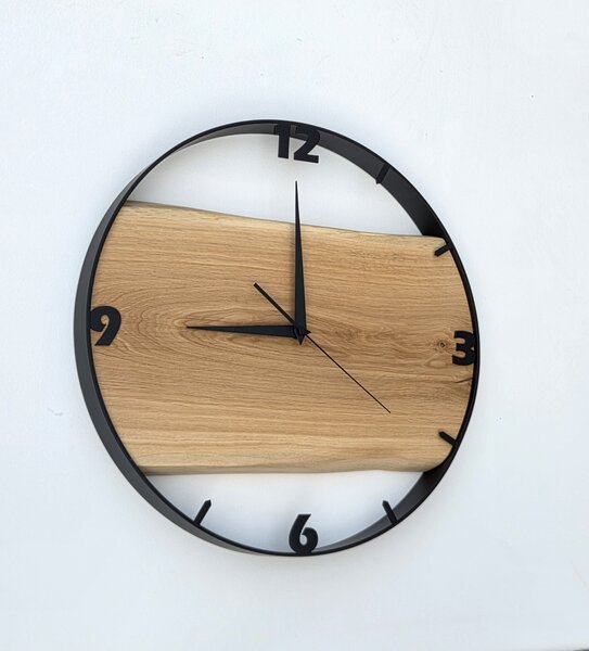 Dřevěné hodiny -45cm, přírodní dřevo - dub, černý kovový rám (45B55)