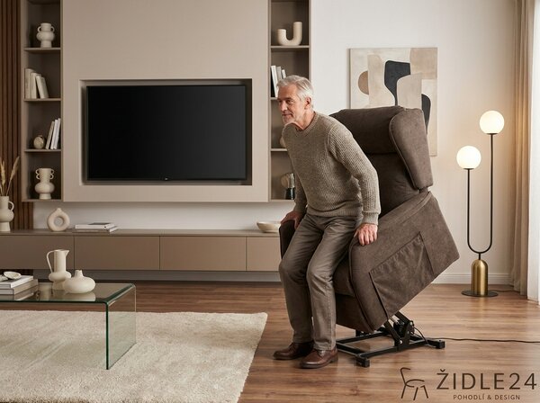 Elektrické polohovací TV křeslo ušák FINN - hnědá látka