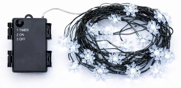 DECOLED LED světýlka na baterie, vločky, 5,3 m, ledově bílá, 50 diod, zelený drátek, IP44 venkovní, 3 × AA