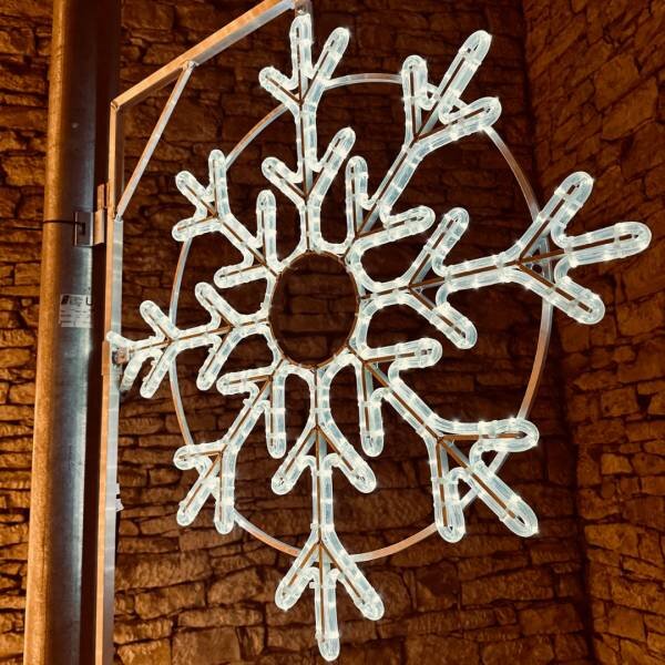 DECOLED Easy Fix 2D LED světelná vločka X, 85 × 85 cm, ledově bílá, závěsný