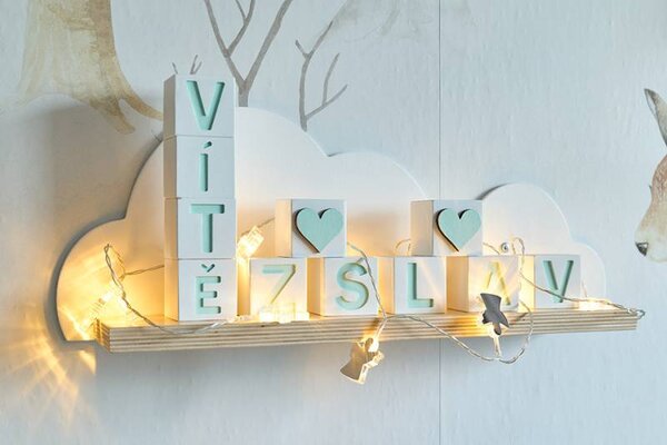 DECOLED LED světýlka na baterie, akryloví andílci, 1,5 m, teple bílá, 10 diod, čirý kabel, IP20 interiér, 2 × AA
