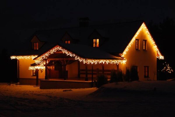 DECOLED Easy Fix venkovní LED rampouchy, světelné, 300 × 50 cm, teple bílá s FLASH, 114 diod, černý kabel, IP67, prodlužovací