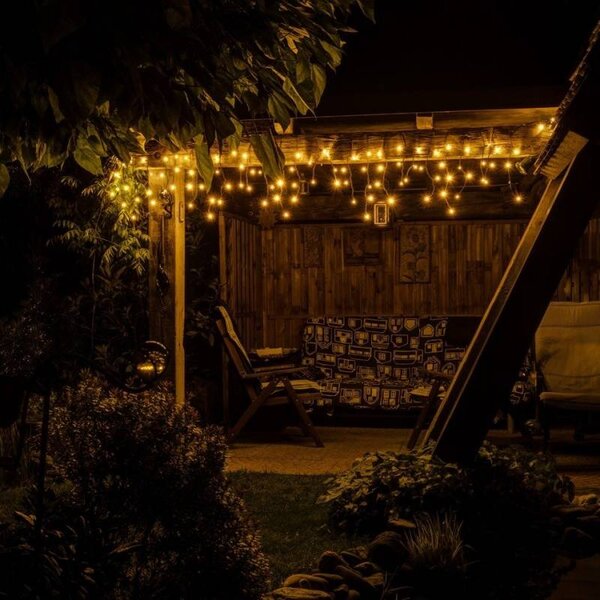 DECOLED Easy Fix venkovní LED rampouchy, světelné, 300 × 50 cm, teple bílá s FLASH, 114 diod, černý kabel, IP67, prodlužovací