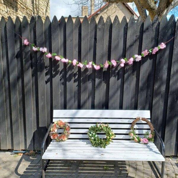 DECOLED 3D jarní dekorace girlanda květinová, 220 × 15 cm, růžová, Sakura
