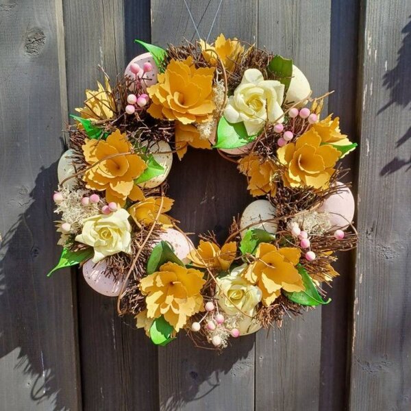 DECOLED Velikonoční věnec na dveře 30 × 30 × 8 cm, žluté květy, plast, venkovní