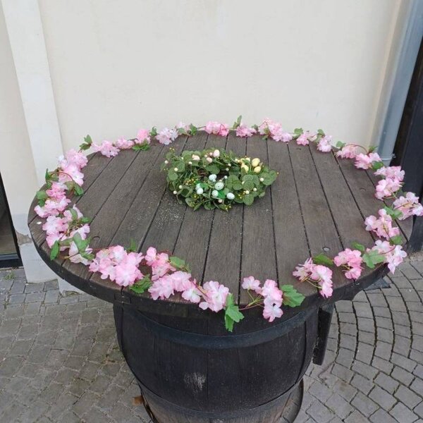 DECOLED 3D jarní dekorace girlanda květinová, 220 × 15 cm, růžová, Sakura