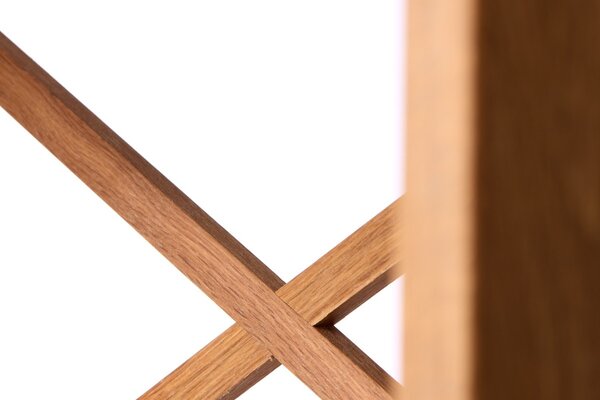 Designový regál Walworth 87 cm přírodní dub