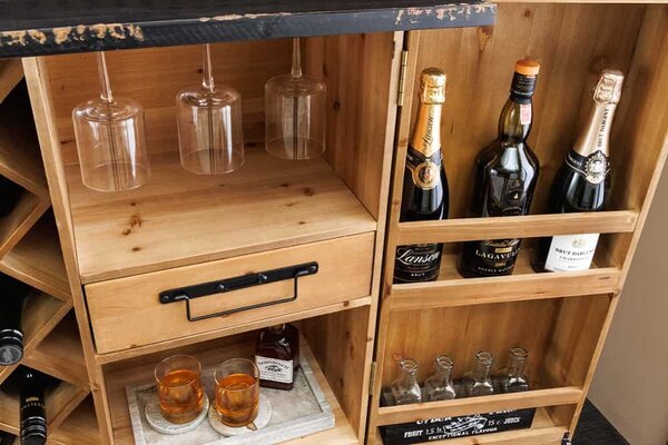 Designová barová skříňka Winebar 122 cm borovice