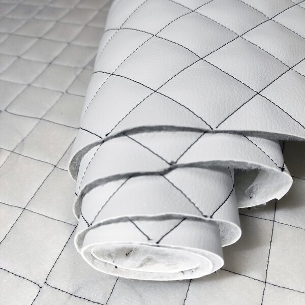 Ekokůže KLASIK 3x3 cm barva bílá prošívaná černými nitěmi, metráž, 145 cm