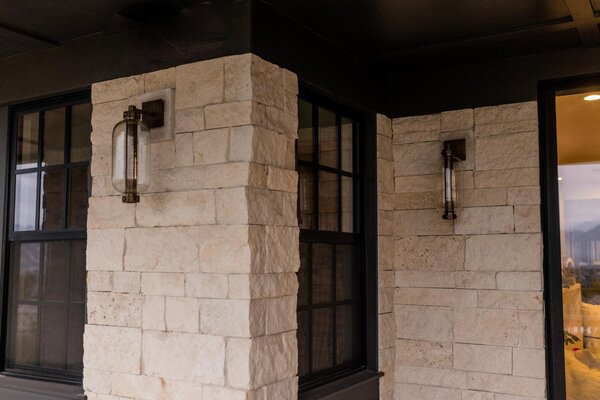 HVLG B7033-CE Venkovní nástěnné svítidlo ATWATER mosaz/sklo mosaz/čirá E27 1x13W - HUDSON VALLEY (Troy)