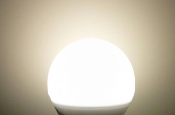 Ecolite LED žárovka 10W E27 Barva světla: Teplá bílá LED10W-A60/E27/3000