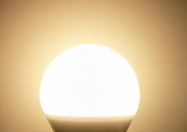 Ecolite LED žárovka 10W E27 Barva světla: Teplá bílá LED10W-A60/E27/3000