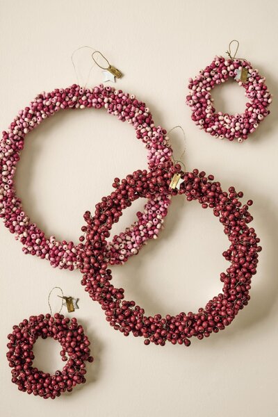 Korálkový věneček Wooden Beads Rose Ø 22 cm