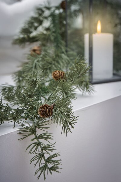 Dekorativní girlanda Cedar with Cones 190 cm