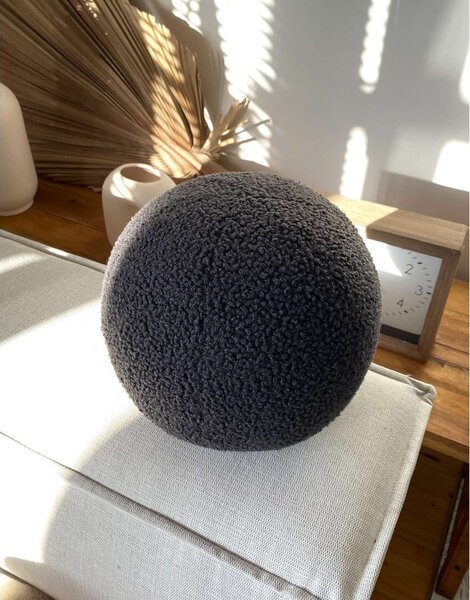 Dekorační polštář z materiálu bouclé ø 25 cm Top – Mioli Decor