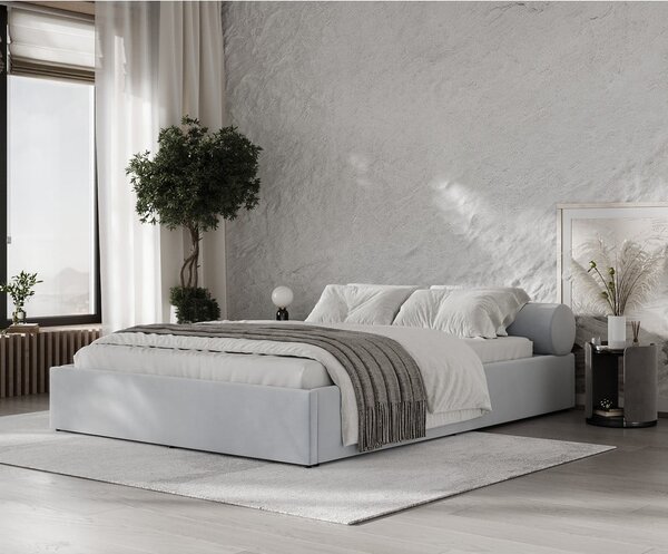 Světle šedá čalouněná dvoulůžková postel s úložným prostorem s roštem 180x200 cm Solvo – Maison de Rêve