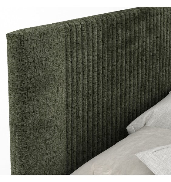 Tmavě zelená boxspring postel s úložným prostorem 200x200 cm Bergamo – Maison de Rêve