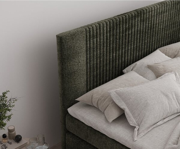 Tmavě zelená boxspring postel s úložným prostorem 200x200 cm Bergamo – Maison de Rêve