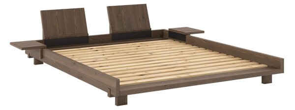 Hnědá dvoulůžková postel z borovicového dřeva s roštem 160x200 cm Social – Karup Design