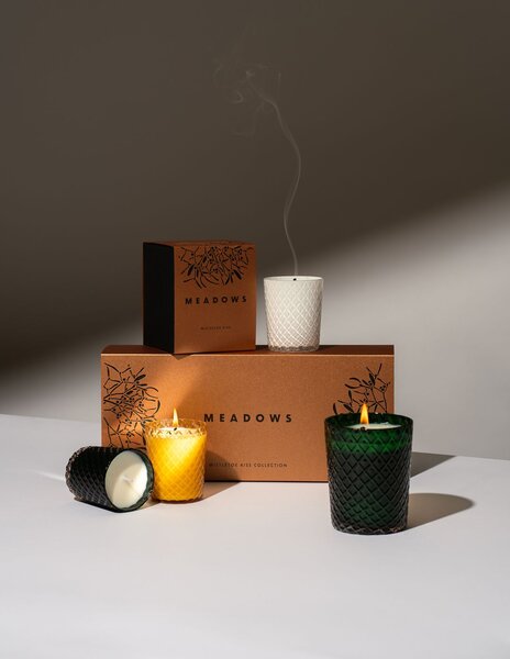 Vonná svíčka Meadows Mistletoe Kiss 200 g