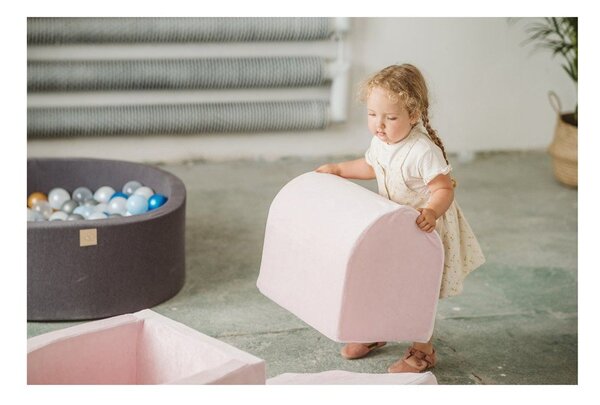 Světle šedé sametové pěnové hřiště 45x143x30 cm Montessori – Meowbaby