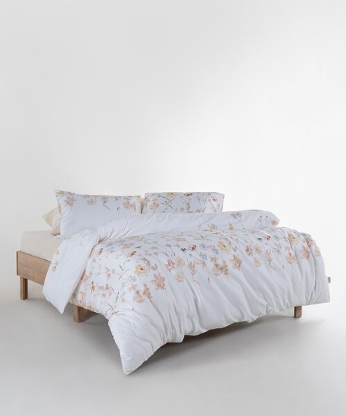 Bílé povlečení na jednolůžko z bavlněného saténu 140x200 cm Ivory Garden Floral – Mila Home Luxury