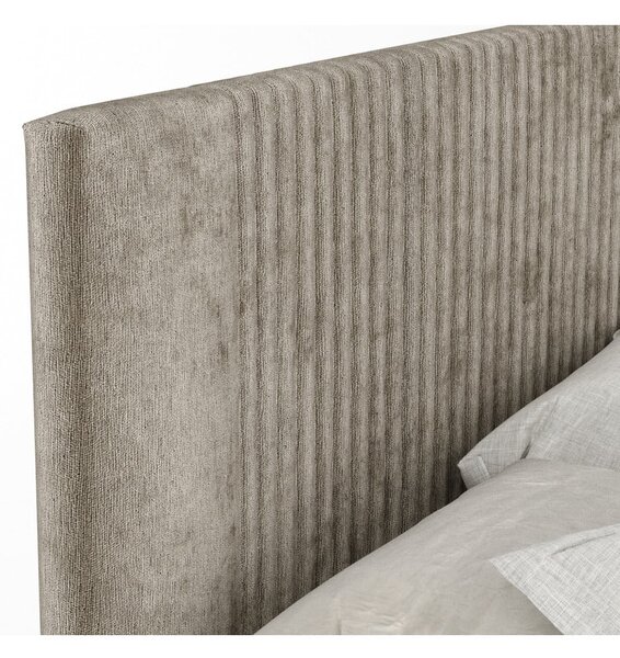 Světle hnědá boxspring postel s úložným prostorem 140x200 cm Bergamo – Maison de Rêve