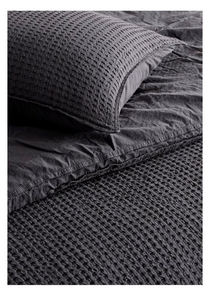 Antracitové povlečení na jednolůžko z bavlny Renforcé 140x200 cm Waffle Striped – Mila Home Luxury