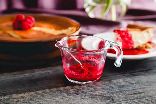 Odměrka sklo Pyrex 500 ml