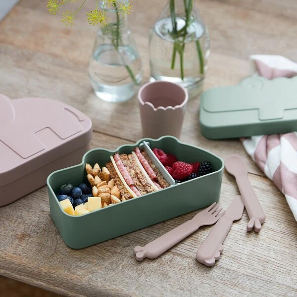 Růžový plastový svačinový box Done by Deer Croco