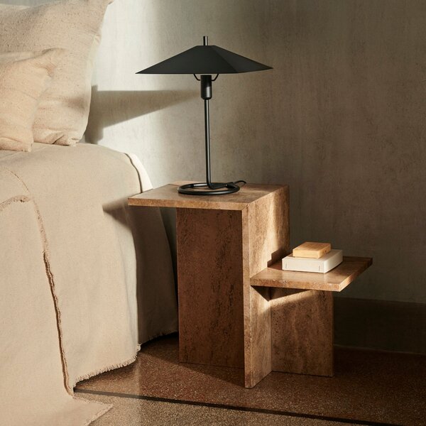 FERM LIVING Odkládací stolek Distinct, Travertine