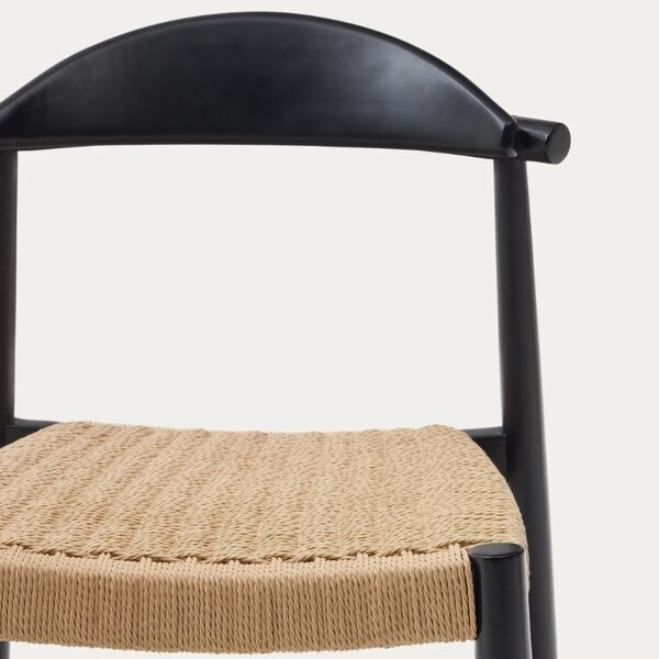 Černá dřevěná barová židle Kave Home Nina 62 cm s výpletem