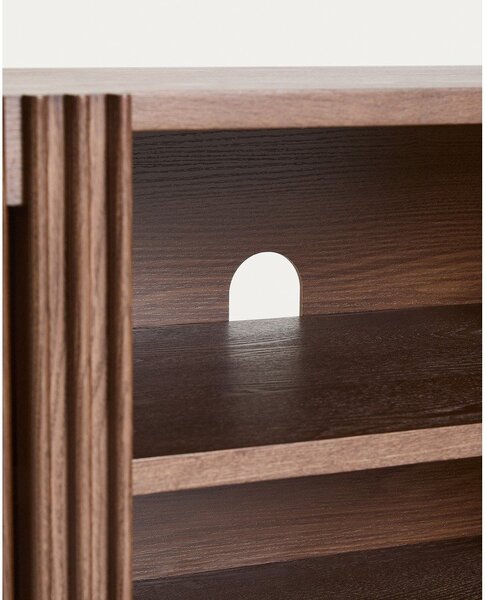 Tmavě hnědý TV stolek v dekoru ořechu 180x49,5x42,5 cm Beyla – Kave Home