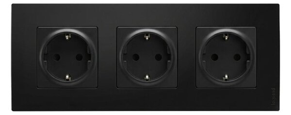 Legrand - Trojitá zásuvka domovní SCHUKO 250V/16A NILOE černá