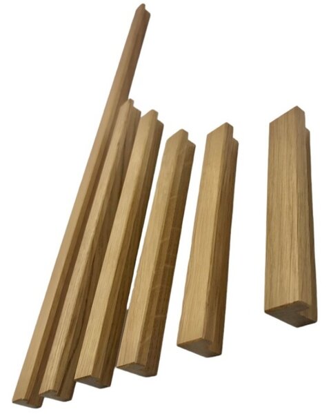 In-Design Nábytková úchytka Lamia dub lak Rozteč úchytky (mm): 128