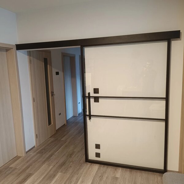Plocha dveří: 1m²