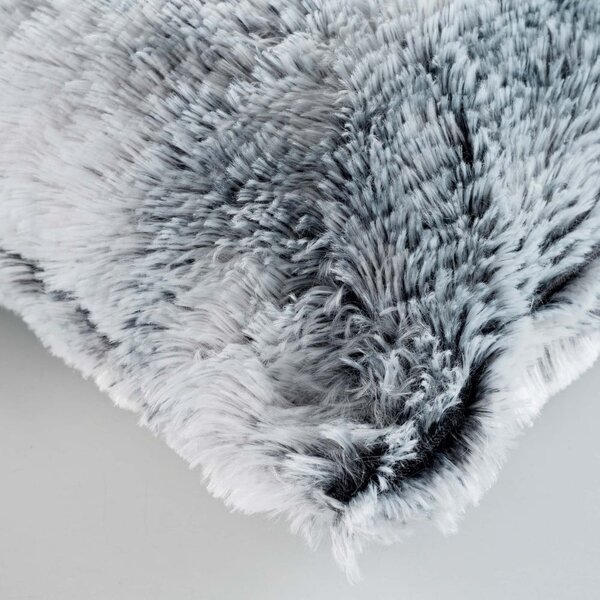 Dekorační polštář z umělé kožešiny 45x45 cm Antartic – douceur d'intérieur