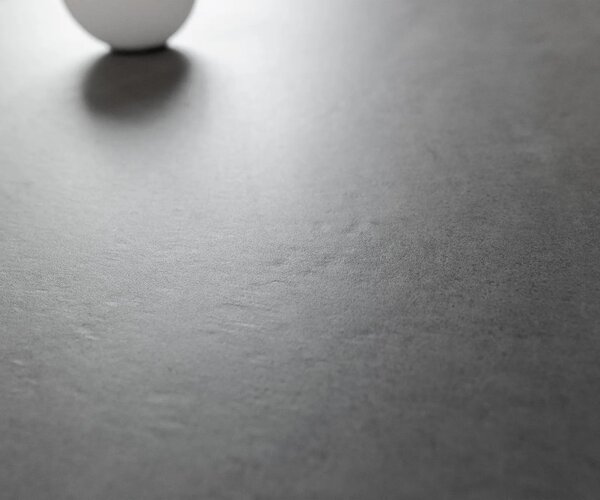 DELIFE Konzolový stůl Edge oválný 140×40 cm keramika beton šedá kov černá