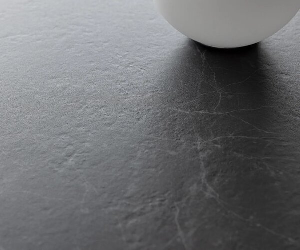 DELIFE Konzolový stůl Edge oválný tvar 140×40 cm keramika Laminam® Nero Greco antracit kov černá