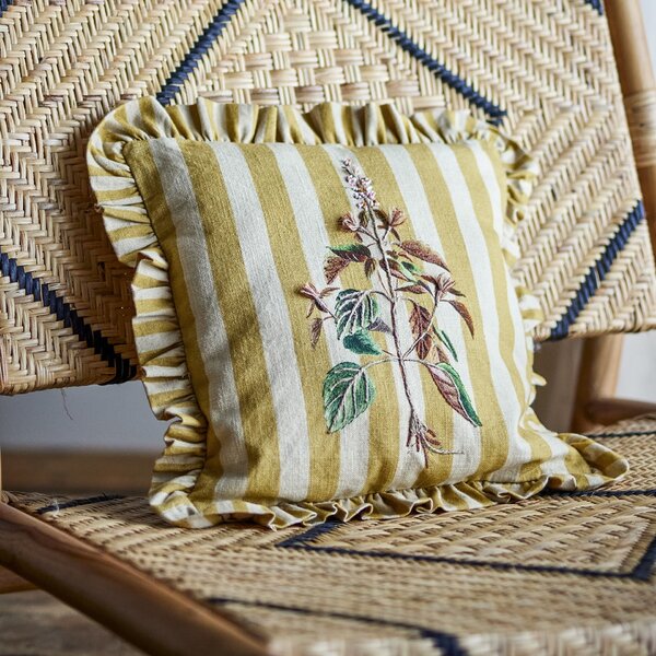 Dekorativní polštář s výšivkou Camila Yellow 35 × 35 cm