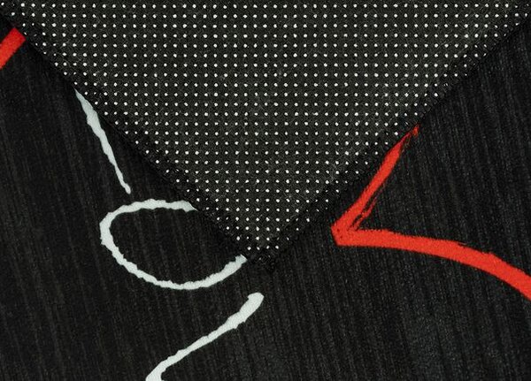 Breno Kusový koberec LUNA 102/black – Cooking with Love, 60x180 cm, Černá/Vícebarevné