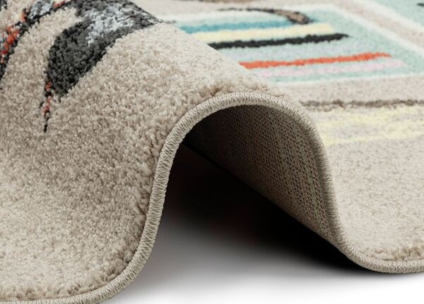 Breno Kusový koberec FUNKY TOP TOM Light Beige, 133x180 cm, Vícebarevné