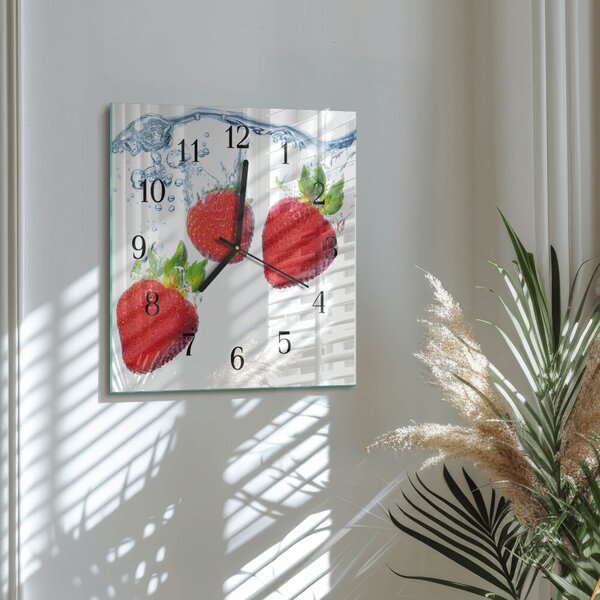 Skleněné hodiny na stěnu Jahody zskc-30x30-00174960