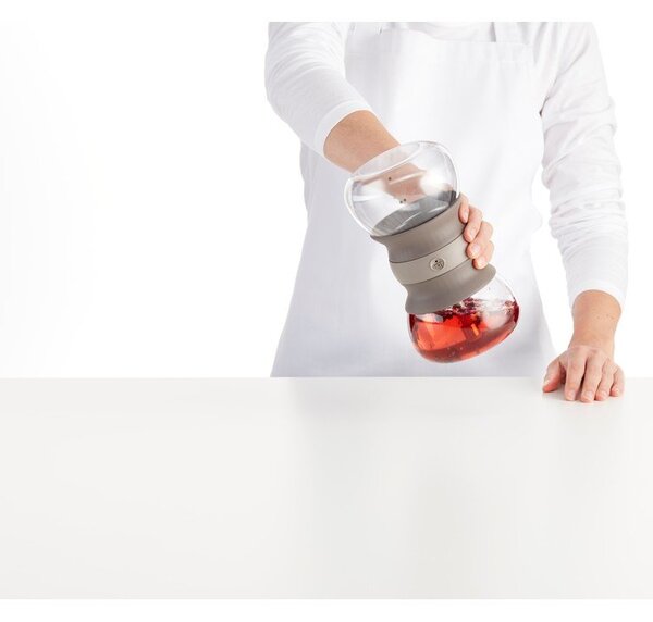 Světle hnědá skleněná konvice na čaj se sítkem 500 ml – Lékué
