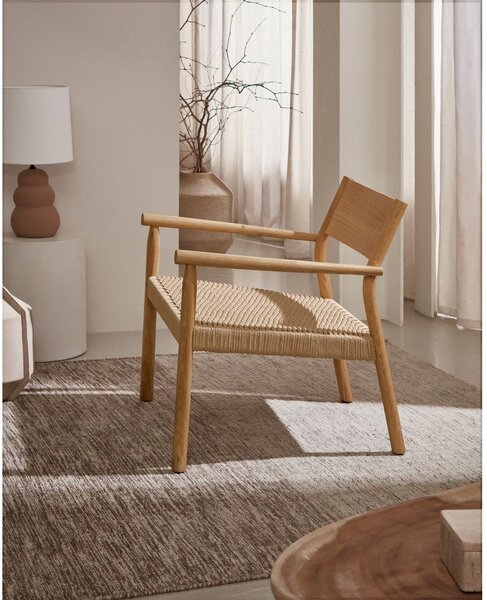 Křeslo ve světle přírodní barvě s výpletem Yalia – Kave Home